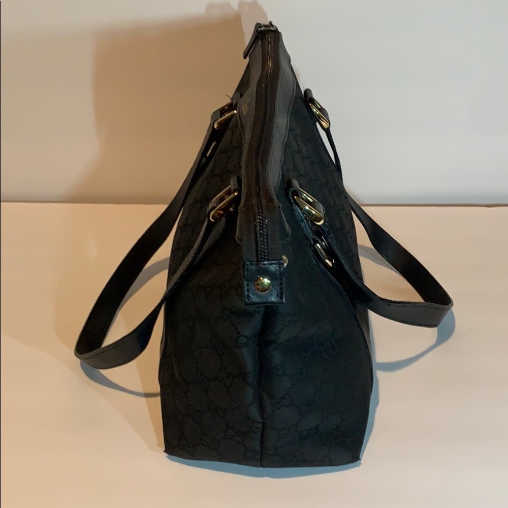 Authentic Gucci bag !! - Picture 5 of 11